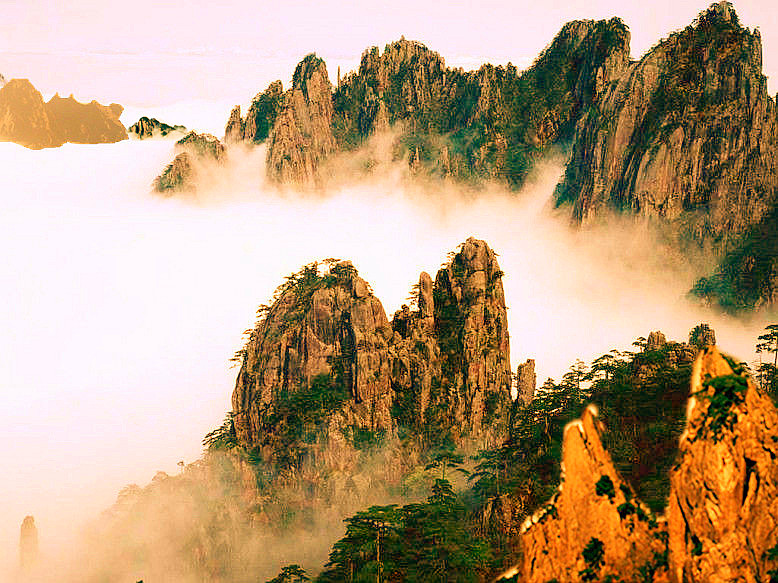 以《三山五岳》为题材做综合拼图