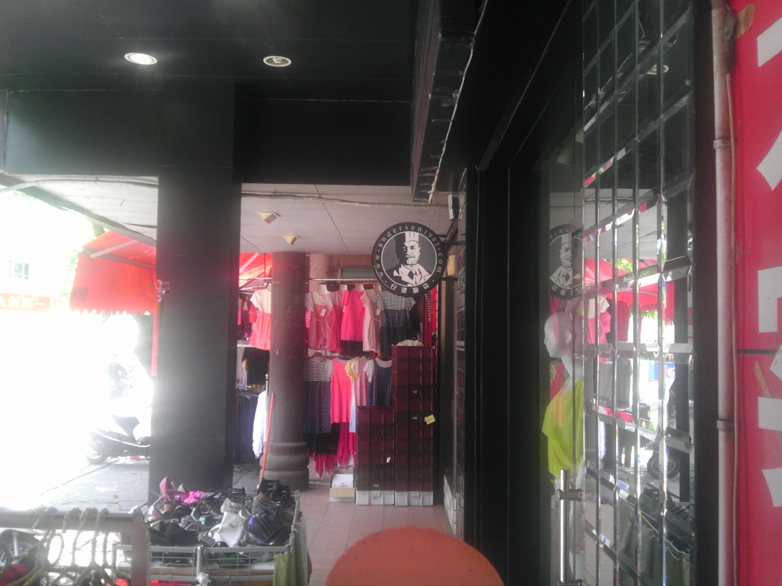 女装店面装修-办公商铺装修-猪八戒网