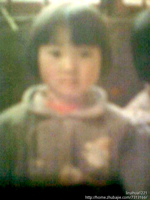 模糊老照片处理清晰