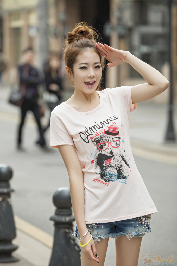 用PS把一张<em>图片</em>背景扣为白底 <em>尺寸修改</em>为220